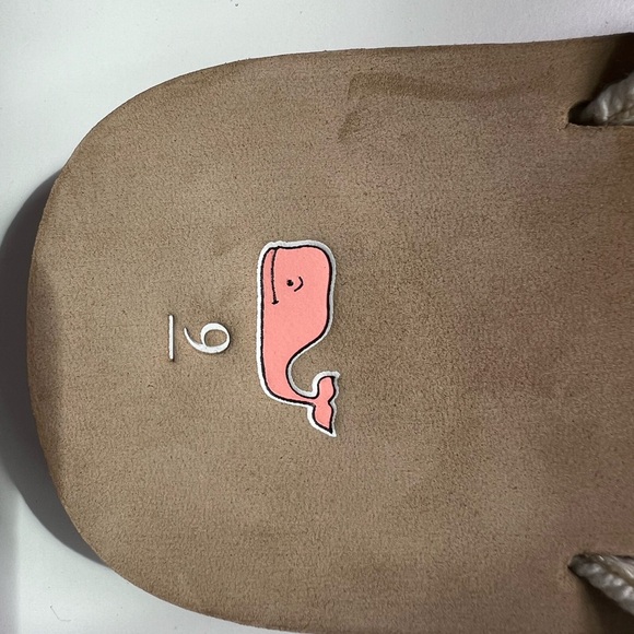 Vinyard Vines Women’s Flip Flops - Picture 2 of 7